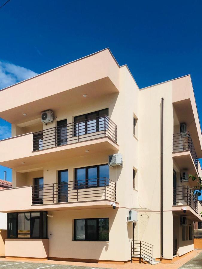 Lili The Best Apartament Apartment นาโวดาริ ภายนอก รูปภาพ
